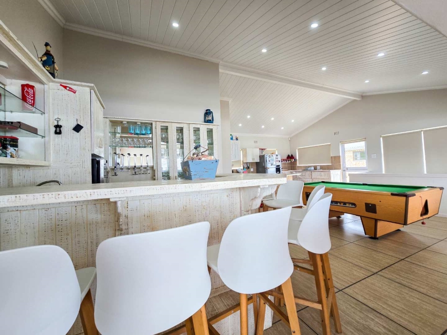 5 Bedroom Property for Sale in Jongensfontein Western Cape
